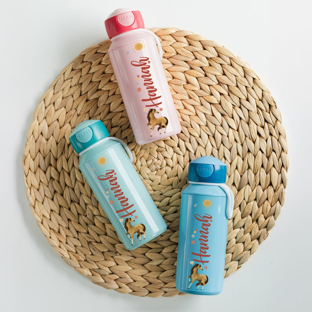 Mepal Trinkflasche Personalisiert - Pferdewiese - Muckelmeister