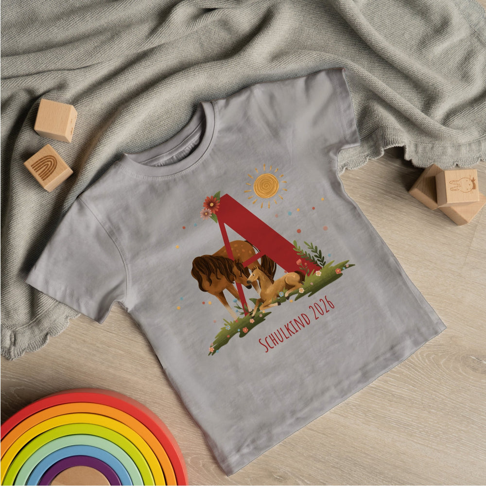 Personalisiertes Kinder T-Shirt mit Namen - Pferdewiese - Muckelmeister