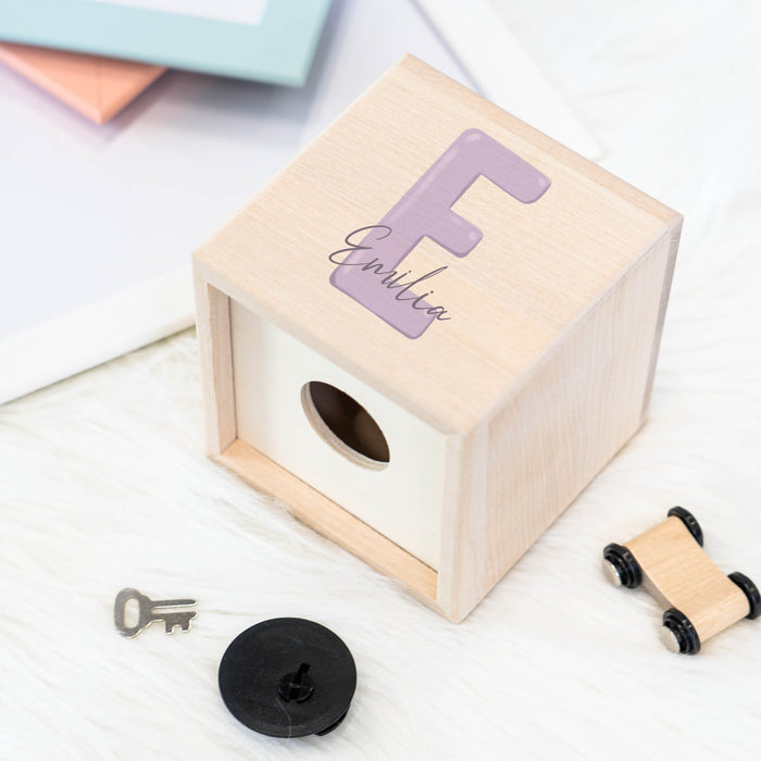 Spardose Personalisiert Buchstabe Lila