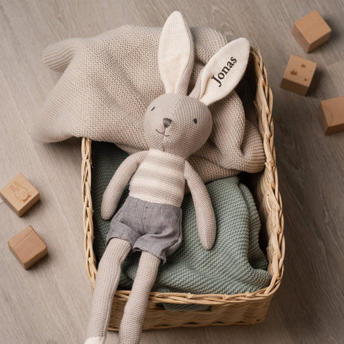 Personalisiertes Kuscheltier Hase 
