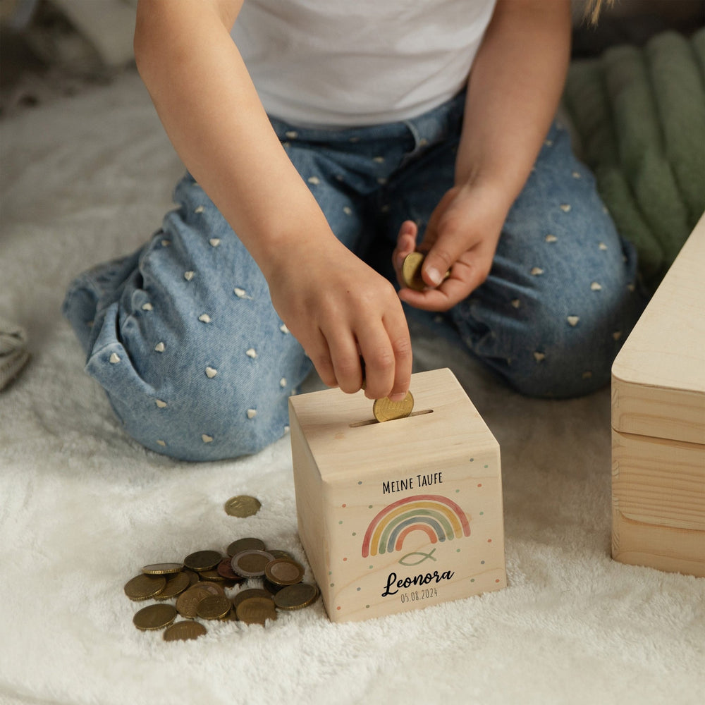 Spardose Personalisiert - Taufe Regenbogen - Muckelmeister