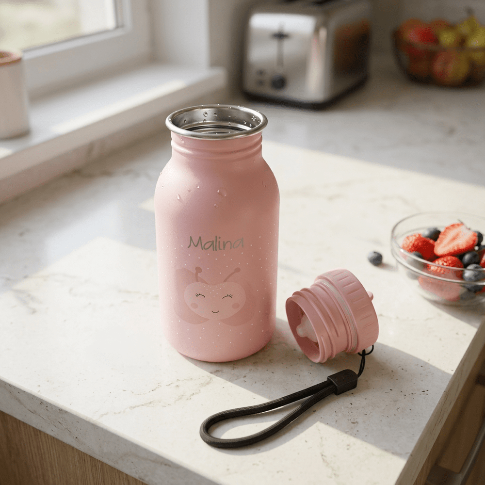 TRIXIE Trinkflasche personalisiert mit Gravur - Löwe, Dino und Schmetterling 350ml - Muckelmeister
