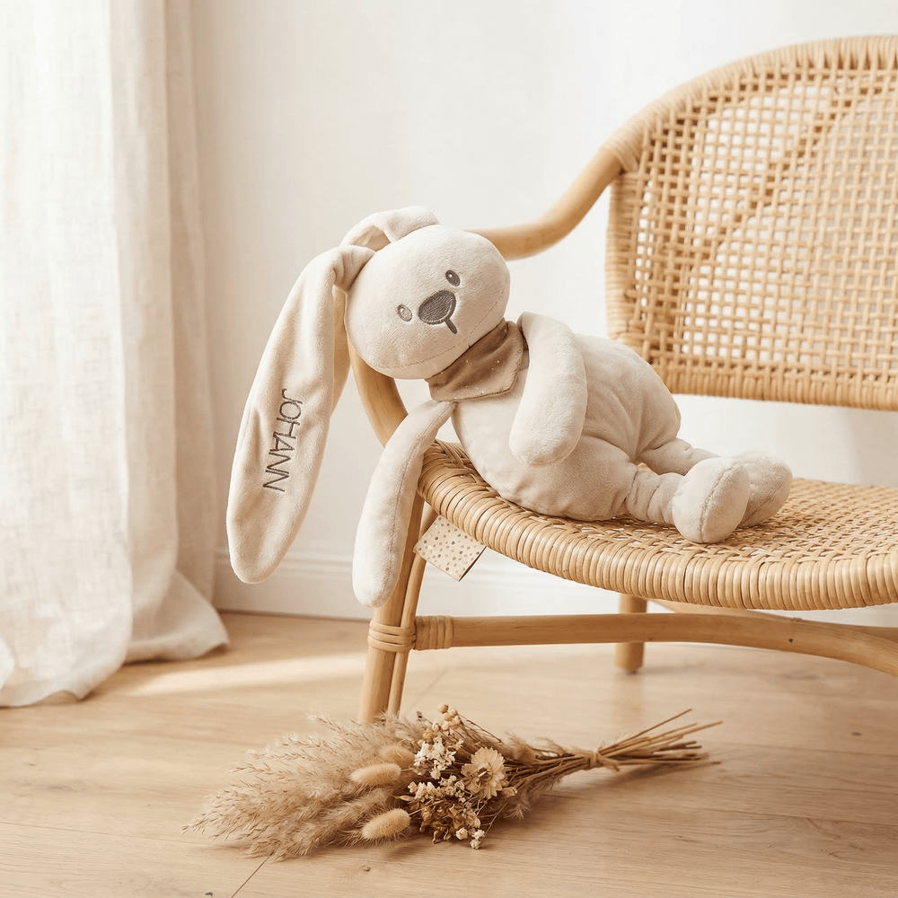 Personalisiertes Kuscheltier Lapidou - Kaninchen mit Schal | Stick - Muckelmeister
